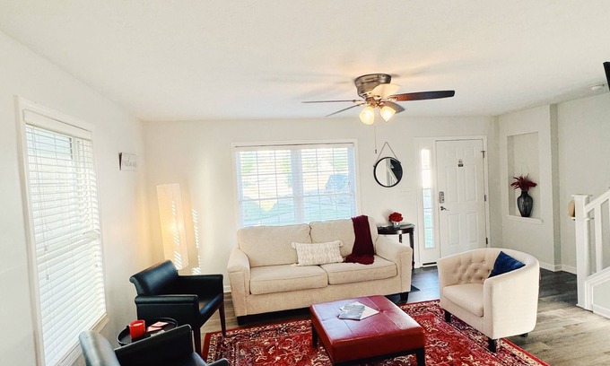 Bloomington House | Flat Rock Place- Cozy townhome close to IU