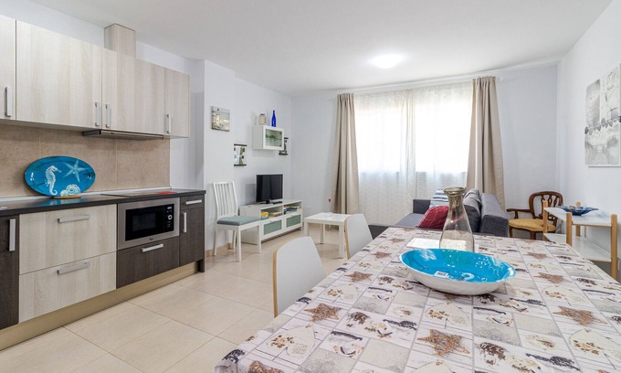 Playa de Arinaga Apartment | Flatguest Arinaga Playa 2 - Beach - Relax - Fast Wifi
