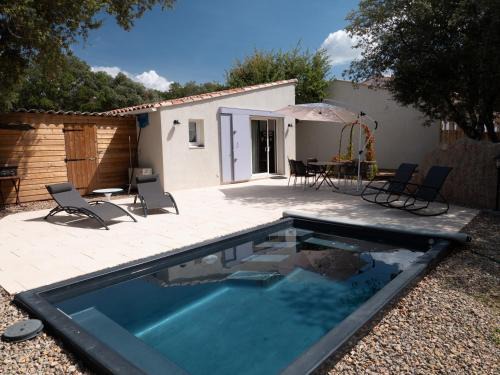 Fox-Amphoux Apartment | Fleur de Romarin - Avec piscine privée