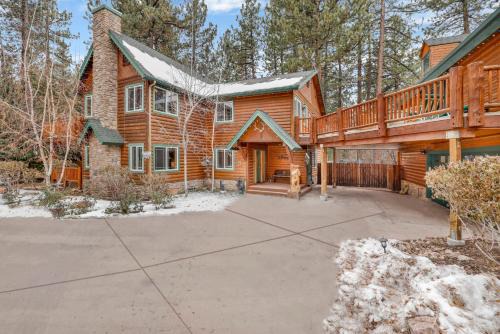 Fawnskin House | Flitterbick lodge #2246