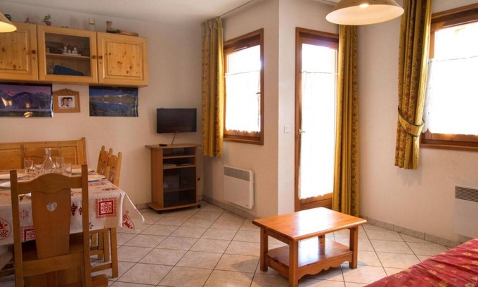 Aussois Apartment | Floor -1, terrace, tv, ski locker, 38m², Aussois