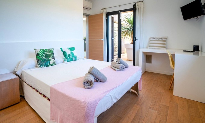 Campos Villa | Flor de Sal a Sa Canoveta with Designer Kitchen