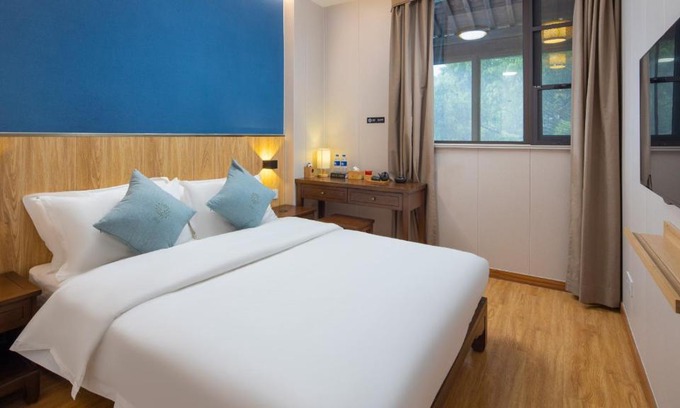 Bin Hu District Hotel | Floral Hotel Wuxi Chanfeng Xiaozhu Lingshan Town