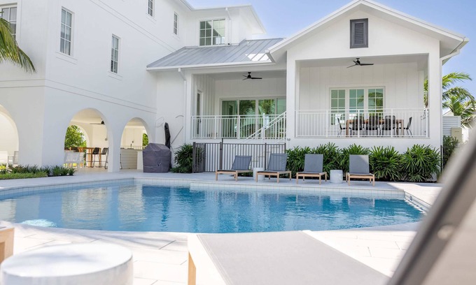 Key West House | Floralee House at Lunara Bay