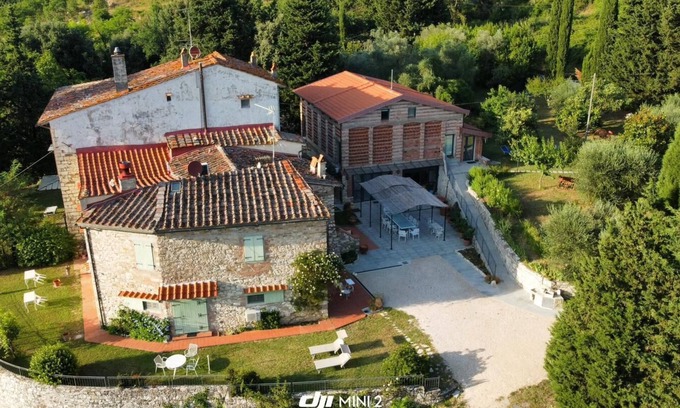 Villamagna House | FLORENCE VILLA VIOLETTA with view of Florence Dome