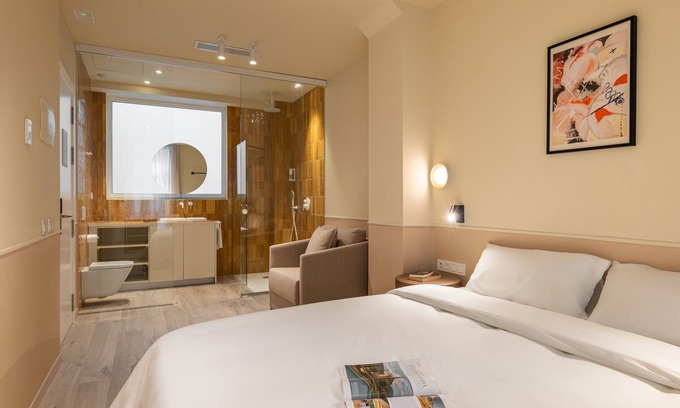 Collblanc y La Torrassa Apartment | Florida Suites By Olala Homes