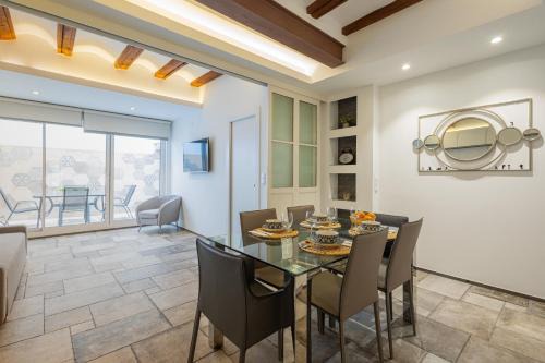 La Seu Apartment | FLORIT FLATS - CENTER MODERN 1BR 2Bth TERRACE WI-FI AC