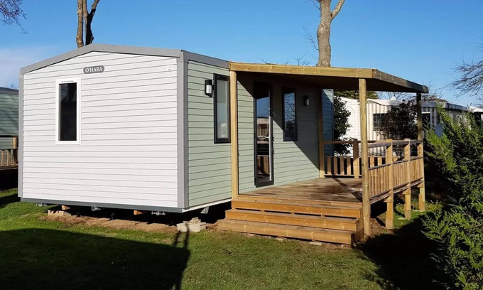 Tregunc House | Flower Camping Domaine de Pendruc * - Mobilhome OCEAN Comfort 27m2 - 2 bedrooms/covered terrace + TV 4 persons
