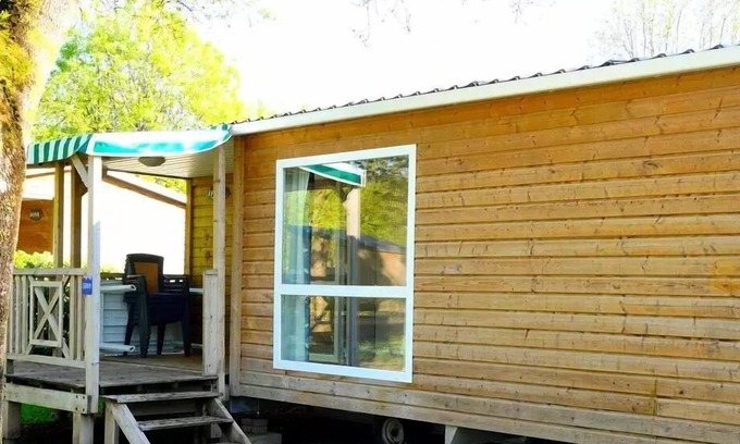 Saumur House | Flower Camping L'Ile d'Offard * - Mobil home Bois Comfort 29m2 2 bedrooms + semi-covered terrace 6 people