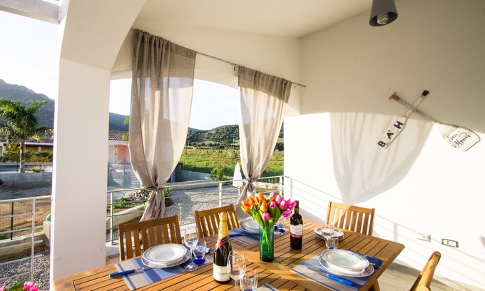 Tertenia House | Flower house - Charming cottage 500 meters from the beach
