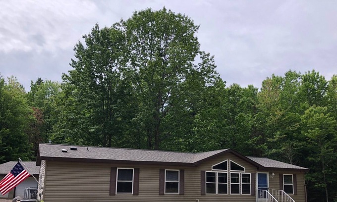 Florence House | Flying Squirrel Retreat in the heart of the peaceful northwoods!