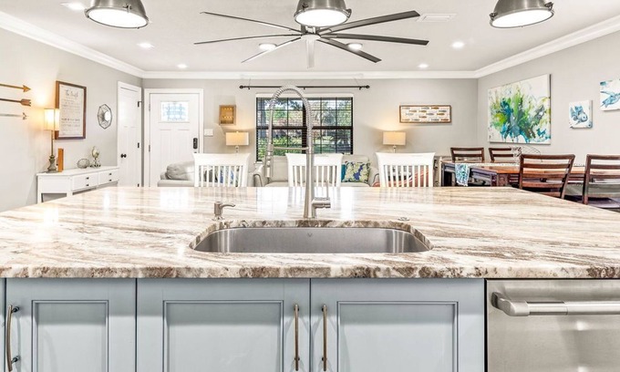 Foley House | Foley Palms & OWA Resort/Pool