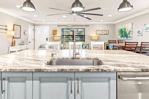 Foley House | Foley Palms & OWA Resort/Pool