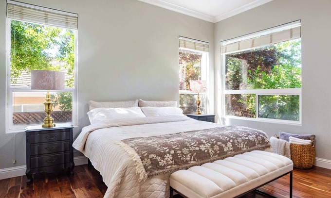 Folsom House | Folsom 4BR Retreat - Backyard & Parking