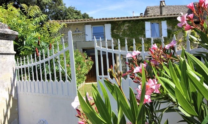 Grignan House | Font-Peyrins, le Pigeonnier, comfortable accommodation for 2 people