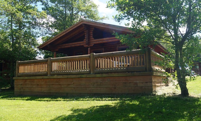 Morpeth Ski Chalet | Fontburn Cabin + Hot Tub