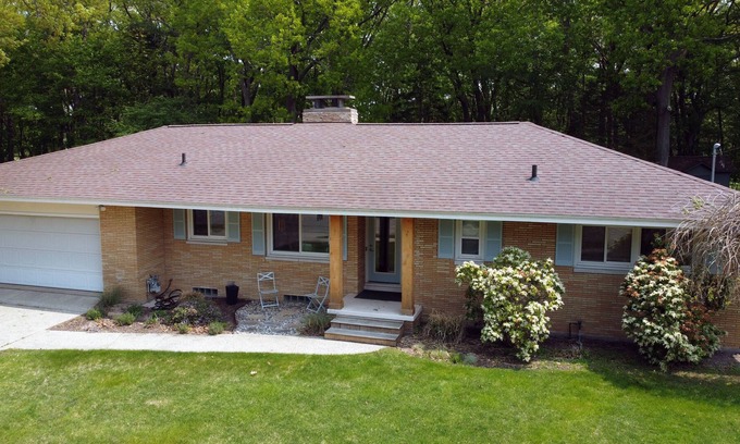 Beachwood-Bluffton House | Forested Backyard Within Minutes of Hiking and Beaches