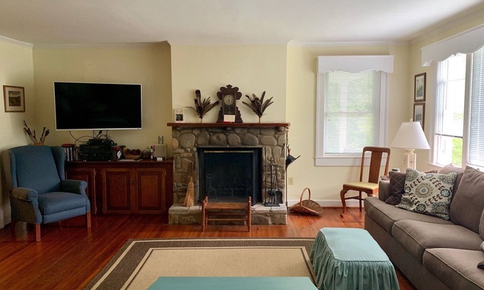 Candler House | Forested & Secluded Family Vacation Home - 20 mins to BR Parkway; 25 mins to AVL