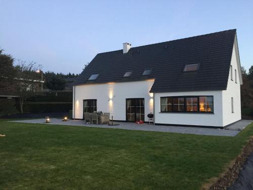 Chodes House | Forestside Retreat, Malmedy