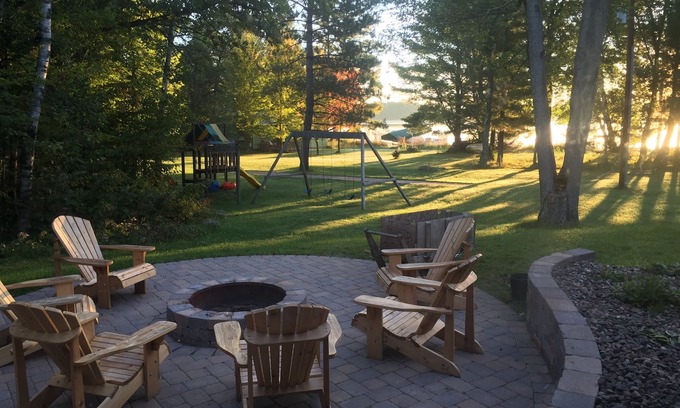 Danbury Cabin | Former Resort Lodge - Best Family Getaway! PLEASE READ Description - Sleeps 20