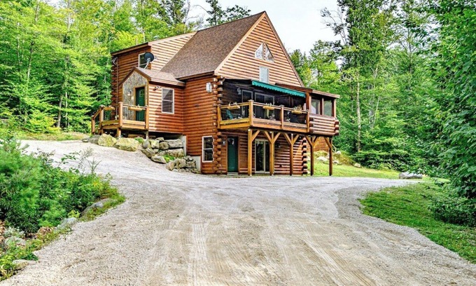South Pond Shores House | Forrest Lane · Forrest Cabin Cozy Cabin tucked in the Trees