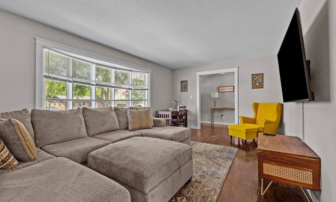 Westover House | Fort. Bragg/Fort. Liberty 2min away! 4BD