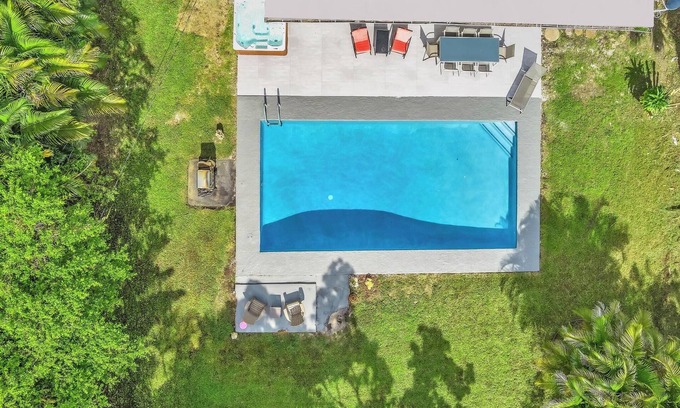 Plantation House | FORT LAUDERDALE OASIS Spacious 5-bedroom 3 bathrooms house with pool/hottub n