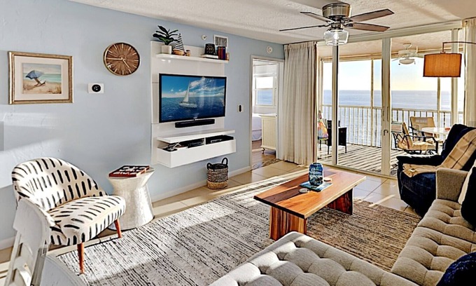 Fort Myers Beach Condo | Fort Myers Beach Villas- Penthouse - ON BEACH- NEW RENOVATION!