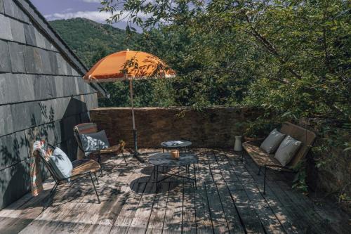 Castans Apartment | Fount Estremiero Apartment with shared wellness and pool