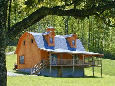 Gatlinburg - Pigeon Forge House | Four Bears Barn Cabin