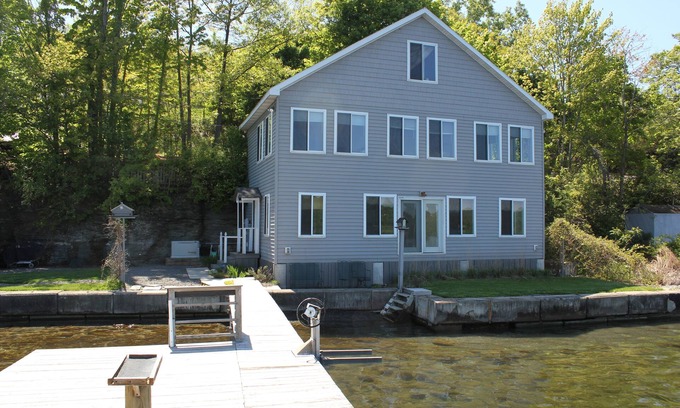 Watkins Glen House | Four Bedroom Home Right on Seneca Lake