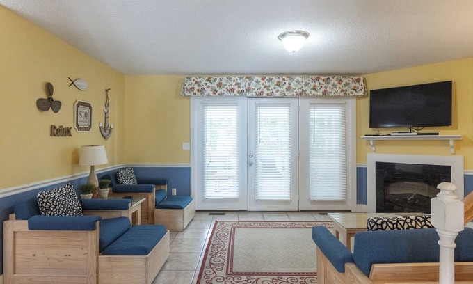 Grand Rivers Condo | Four Bedroom Yacht Condo