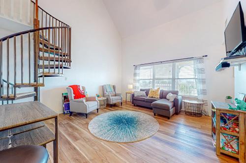 Gulf Shores Apartment | Four C's 204