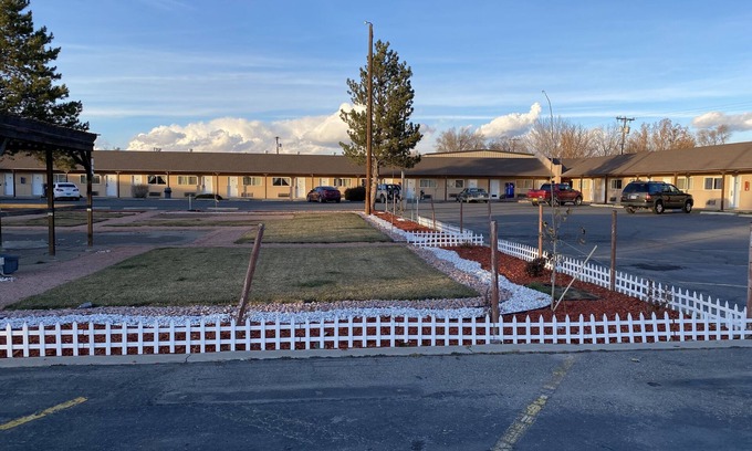 Farmington Hotel | Four Corners Inn