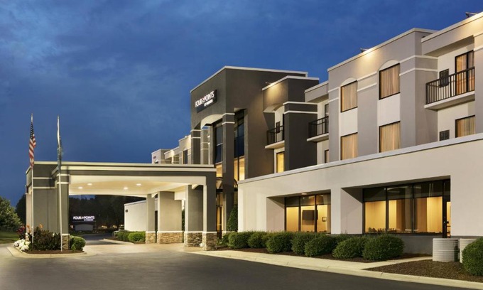 Northeast Raleigh Hotel | Four Points by Sheraton Raleigh North
