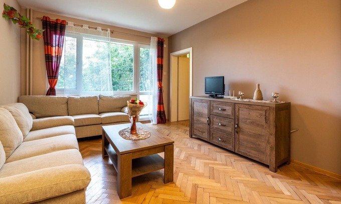 Plovdiv Apartment | four-room apartment with parking and balcony