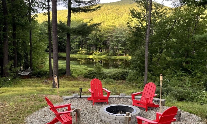 Denmark House | Four season escape w/woodstove, firepit & mountain views