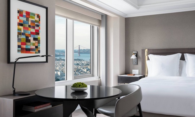 Financial District Hotel | Four Seasons Hotel San Francisco at Embarcadero