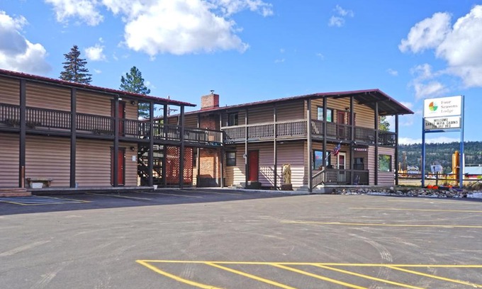 South Fork Cabin | Four Seasons Lodge