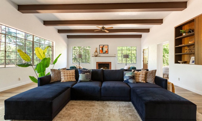 Roosevelt House | Fox Manor the Ultimate Fresno Getaway by RedAwning