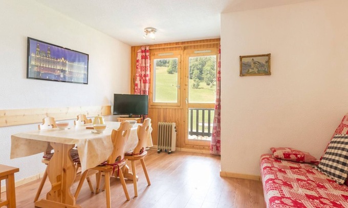 Montchavin Apartment | Renovated studio near slopes with balcony