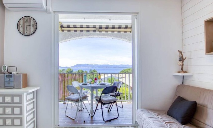 La Madrague Apartment | Les Aigues Marines by Interhome