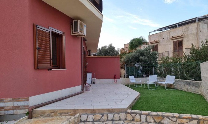 Sant'Andrea Bonagia House | FRAiMARI Nice Home