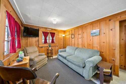 Joseph House | Francis Lake