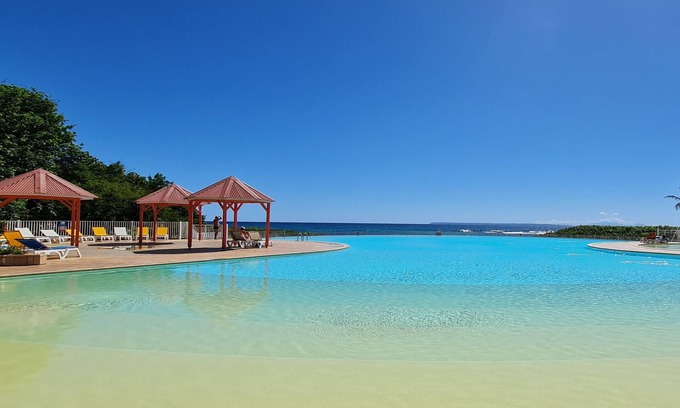 Anse des Rochers Apartment | frangipani 543 cove rocks