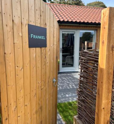 Kelling House | Frankel