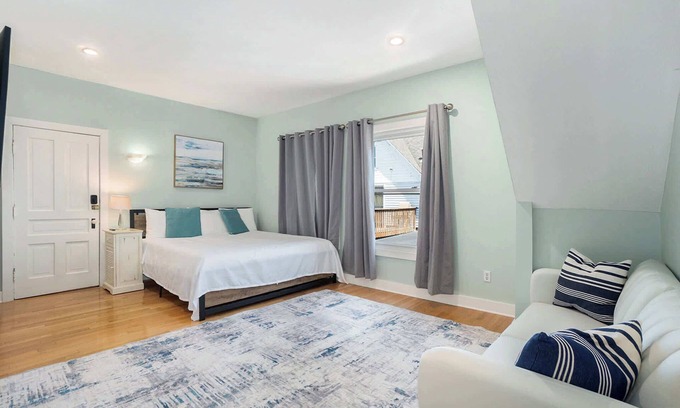 Grand Haven Apartment | Franklin Manor at Grand Harbor 200-4