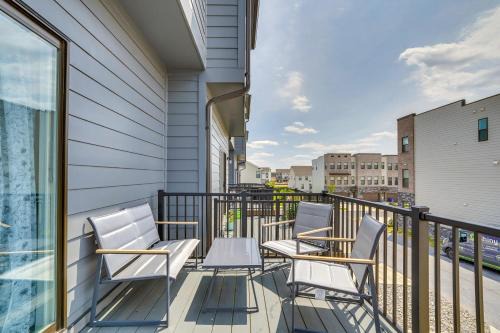 Frederick House | Frederick Townhome with Balcony, Close to Parks!