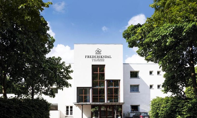 Lyngby-Taarbæk Kommune Hotel | Frederiksdal Sinatur Hotel & Konference