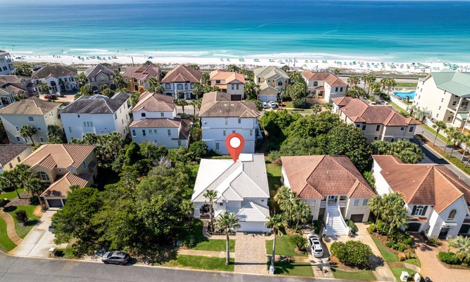 Avalon Beach Estates House | Free Activities! Avalon Beach Estates! 30 Paginet Road!